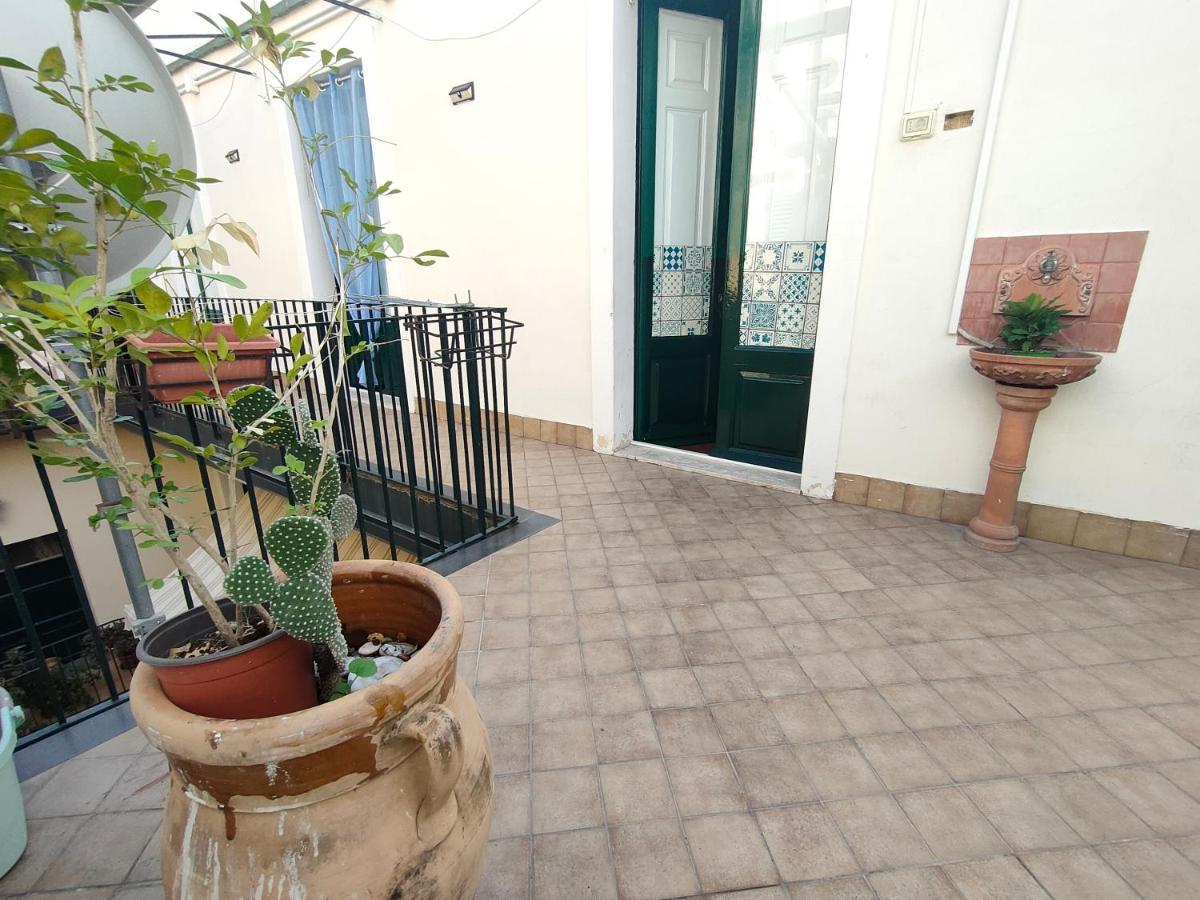 Arco Del Vescovo 1 Hotel Acireale Exterior foto